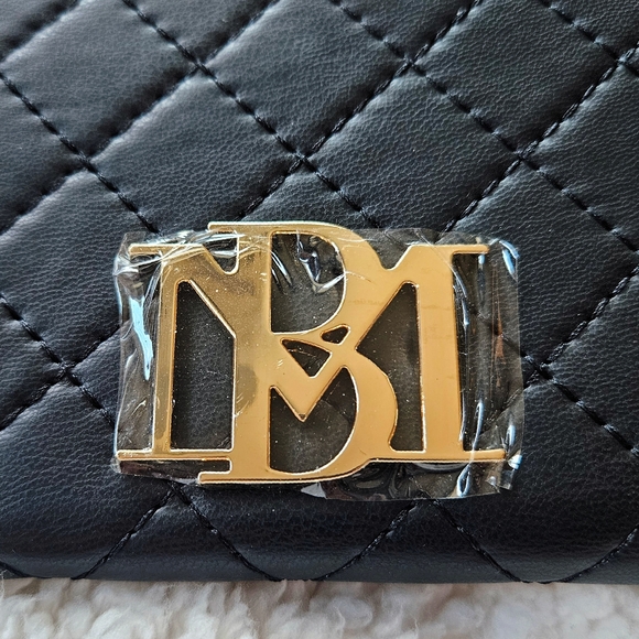 Badgley Mischka - Black Quilted Wallet - Picture 3 of 8